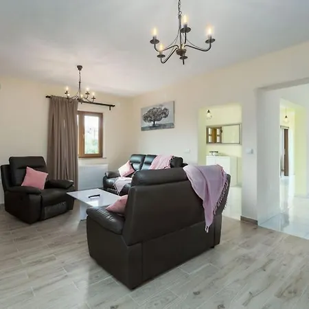 Mirna Holiday home