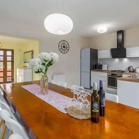Holiday home Mirna