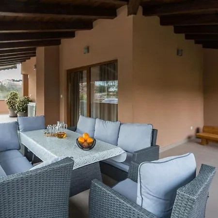 Holiday home Mirna Pula